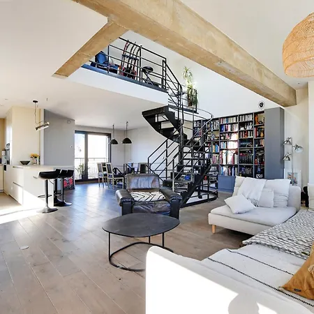 Parisian Luxury 2-level Loft Apartment *