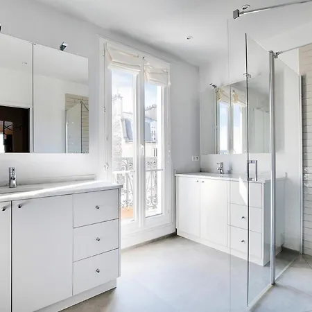 Parisian Luxury 2-level Loft * Parigi